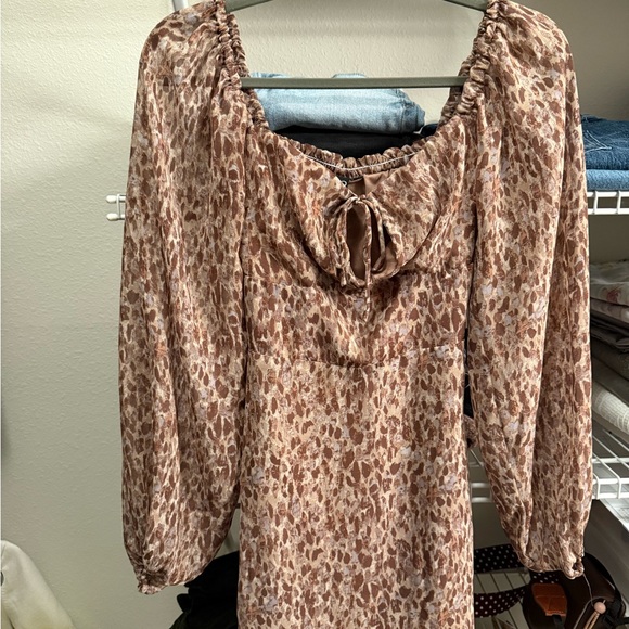 Windsor Animal Print Long Sleeve Dress - Picture 2 of 3